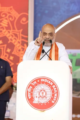 अमित शाह का कांग्रेस पर हमला: ₹12 लाख करोड़ के घोटालों के अलावा 10 साल में क्या किया?