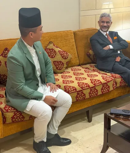 जयशंकर ने नेपाल के गृह मंत्री गुरुंग से की मुलाकात, द्विपक्षीय व सुरक्षा सहयोग पर चर्चा