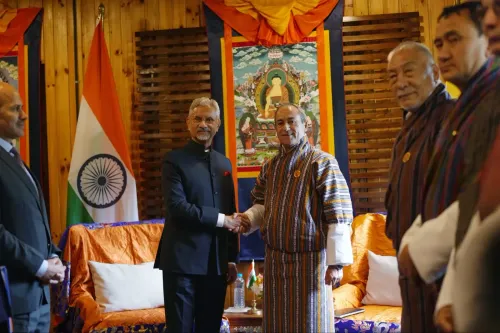 जयशंकर की भूटान यात्रा: बुमथांग में विदेश मंत्री धुंग्येल से मुलाकात, ऊर्जा व्यापार कनेक्टिविटी पर चर्चा