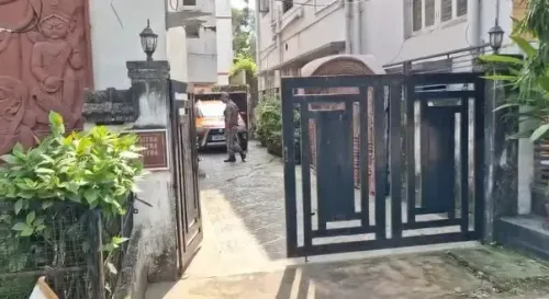 ईडी की पश्चिम बंगाल में बड़ी छापेमारी: पूर्व पर्यटन मंत्री इंद्रनील सेन के 10 ठिकानों पर मनी लॉन्ड्रिंग जांच