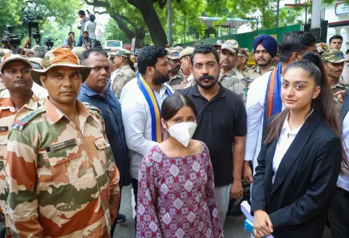 निशु आजाद का दर्द: 'बाहर निकलने में शर्म आती थी', स्वतंत्र भारद्वाज की 72 घंटे में गिरफ्तारी का भरोसा