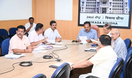 कर्नाटक में मानसून फसलों पर संकट: यूरिया भंडार 2.80 लाख मीट्रिक टन, अप्रैल-मई में 4.25 लाख मीट्रिक टन की आपूर्ति लंबित