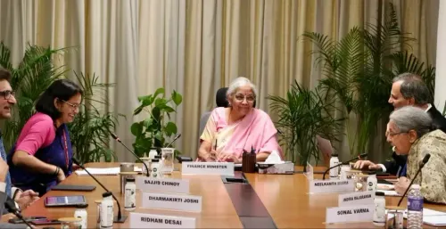 क्या वित्त मंत्री निर्मला सीतारमण ने अर्थशास्त्रियों के साथ पहली प्री-बजट चर्चा की?