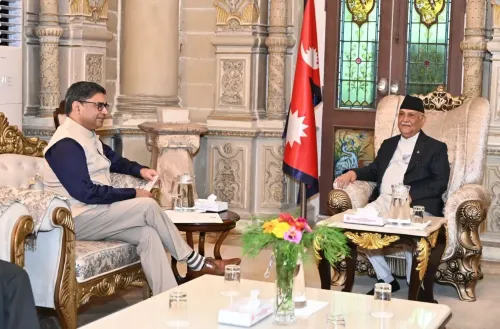 क्या भारत के विदेश सचिव ने नेपाल के पीएम से द्विपक्षीय सहयोग पर चर्चा की?
