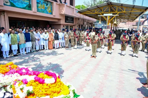 मेजर जनरल बी.सी. खंडूरी का हरिद्वार में पूर्ण सैन्य सम्मान के साथ अंतिम संस्कार, CM धामी सहित नेताओं ने दी श्रद्धांजलि