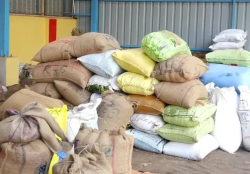 हुब्बल्ली में चना खरीद के लिए बोरी की कमी, किसान संकट में