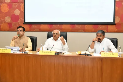 गुजरात कैबिनेट ने 'अटलवाड़ी योजना' को मंजूरी दी, गाँवों में बनेंगे 500 क्षमता वाले सामुदायिक भवन