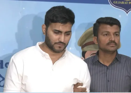 क्या गुजरात पुलिस ने साइबर अपराधियों पर कसा शिकंजा और अंतरराष्ट्रीय गिरोह का भंडाफोड़ किया?