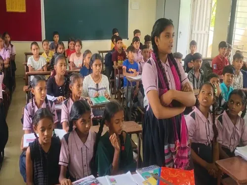 क्या गुजरात की पालक माता-पिता योजना बनासकांठा के अनाथ बच्चों के लिए संजीवनी है?