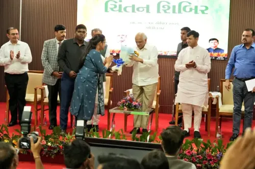 गुजरात में हाई-टेक नर्सरी और मैंग्रोव विस्तार का ऐतिहासिक निर्णय: सीएम भूपेंद्र पटेल का संबोधन