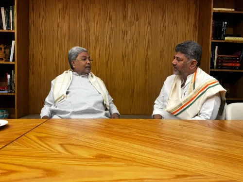 कर्नाटक नेतृत्व संकट: सिद्दारमैया और शिवकुमार की कांग्रेस आलाकमान से अलग-अलग बैठक, फैसले का इंतज़ार