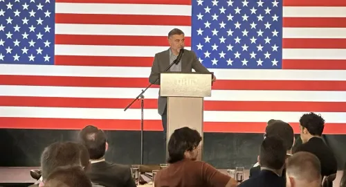 अमेरिकी सीनेटरों ने अवैध चीनी वेप्स को लेकर ट्रंप प्रशासन से की अपील, राष्ट्रीय सुरक्षा पर खतरा