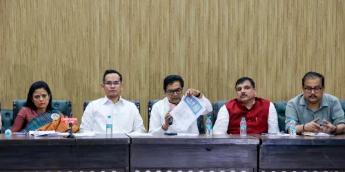 क्या इंडी गठबंधन ने मुख्य चुनाव आयुक्त पर गंभीर आरोप लगाए?