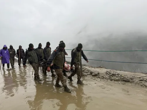 क्या भारतीय सेना ने भूस्खलन के कारण अमरनाथ यात्रा में फंसे तीर्थयात्रियों को बचाया?