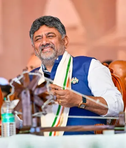 कर्नाटक: शिवकुमार ने बिदादी परियोजना बहस पर कुमारस्वामी की चुनौती स्वीकार की