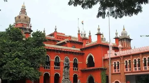मद्रास हाई कोर्ट ने इस्तीफा देने वाले विधायकों पर 5 साल प्रतिबंध की याचिका खारिज की