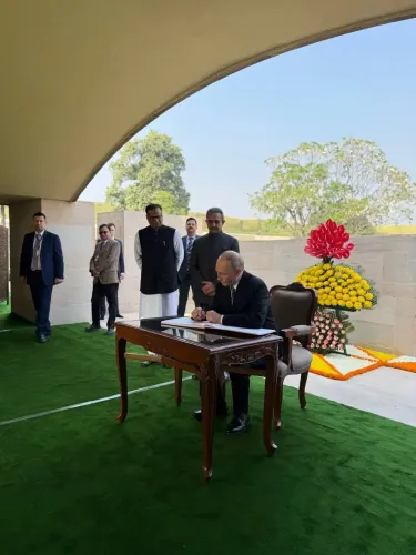 क्या महात्मा गांधी ने विश्व शांति के लिए अमूल्य योगदान दिया? राष्ट्रपति पुतिन