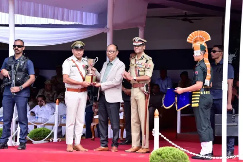 मणिपुर में 'वॉर ऑन ड्रग्स': एक साल में 3,000 एकड़ अफीम की खेती नष्ट, 467 तस्कर गिरफ्तार