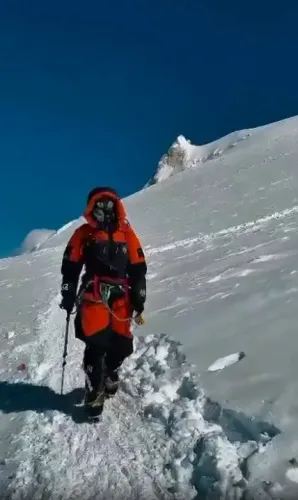 मनास्लु फतह करने वाली श्रद्धा गुप्ता अब एवरेस्ट की राह पर, तीन साल में रचा इतिहास