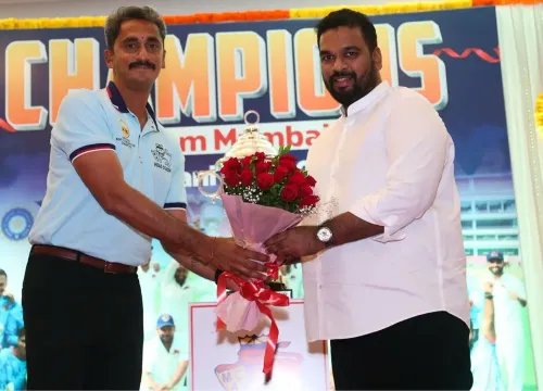 क्या ओमकार साल्वी आगामी घरेलू सत्र के लिए मुंबई सीनियर पुरुष टीम के मुख्य कोच बने रहेंगे?