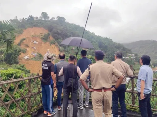 नागालैंड भूस्खलन: मोकोकचुंग में पहाड़ी ढही, दो छात्र भाइयों की मौत, मां घायल