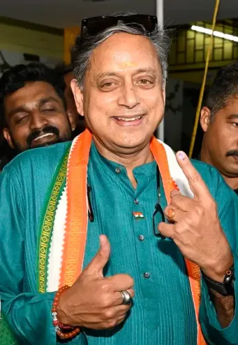 शशि थरूर का दावा: केरल में एनडीए की कोई विश्वसनीयता नहीं है