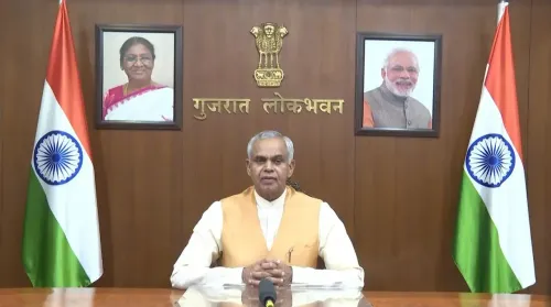 गुजरात के राज्यपाल आचार्य देवव्रत ने अपनाए ईंधन बचत उपाय, हेलीकॉप्टर यात्रा छोड़ी