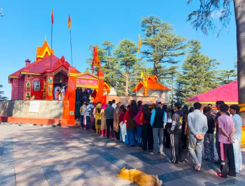 आश्विन नवरात्रि 2026: हिमाचल के 7 शक्तिपीठों में 10 लाख से अधिक श्रद्धालुओं के दर्शन, नैना देवी में सर्वाधिक भीड़