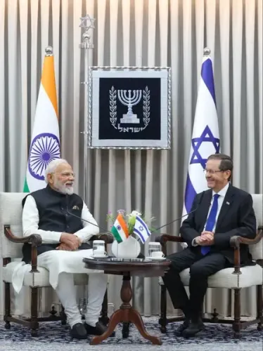 पीएम मोदी ने इजरायली राष्ट्रपति इसाक हर्जोग को भारत आने का दिया न्योता