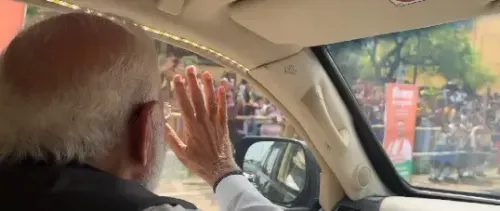 पीएम मोदी ने आसनसोल रैली में बंगाल के भाजपा विकास एजेंडे का किया समर्थन