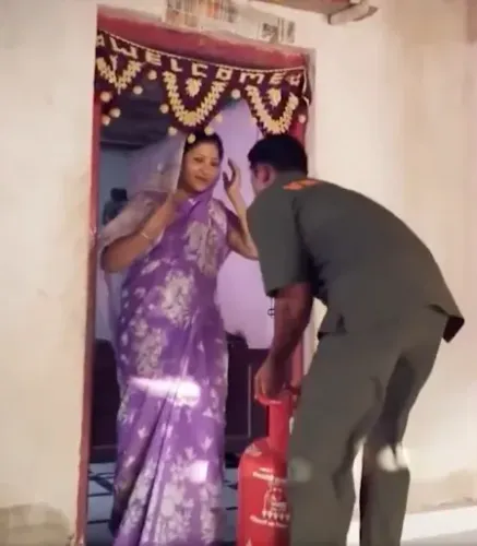 उज्ज्वला योजना: ₹1,200 के बाज़ार भाव पर सिर्फ ₹613 में एलपीजी, सरकार दे रही ₹587 की सब्सिडी