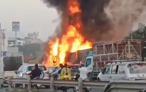 क्या पुणे सड़क दुर्घटना में मृतकों के परिजनों को सीएम फडणवीस ने 5 लाख देने का ऐलान किया?