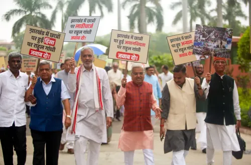 झारखंड छात्र आंदोलन पर राहुल गांधी घिरे, भाजपा ने कांग्रेस पर लगाया दोहरे मापदंड का आरोप