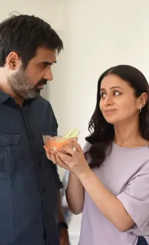 रसिका दुग्गल ने 'मिरांडा प्रीस्टली' बनकर जीता दिल, अपने अंदाज में बोला मेरिल स्ट्रीप का मशहूर डायलॉग्स