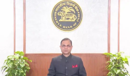 आरबीआई ने रेपो रेट को 5.25 प्रतिशत पर बनाए रखा, वैश्विक चुनौतियों के बीच संतुलित दृष्टिकोण