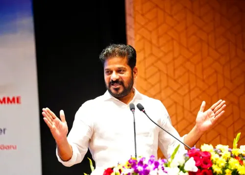 तेलंगाना CM रेवंत रेड्डी का विपक्ष पर पलटवार: 'अच्छे काम के लिए इस्तीफा दूँ?'