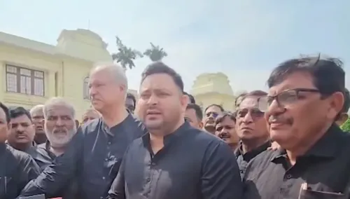 क्या बिहार विधानसभा में बवाल के पीछे तेजस्वी यादव का हाथ है?