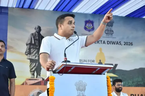 सरदार पटेल की 151वीं जयंती: हर्ष संघवी ने डभोई में 'रन फॉर यूनिटी' को दिखाई हरी झंडी