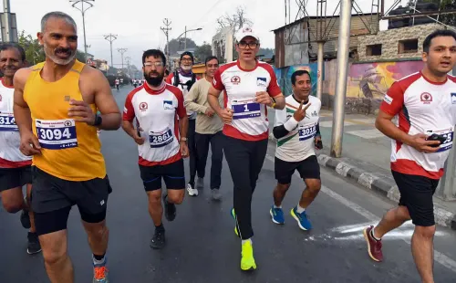 क्या आतंकवाद कश्मीर के विकास में बाधा डाल सकता है? मैराथन में धावकों ने दिया स्पष्ट संकेत!