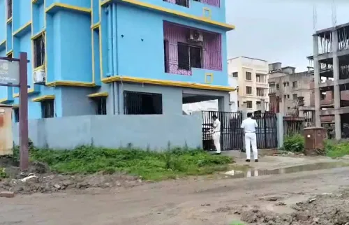 कोलकाता के न्यू टाउन गेस्ट हाउस में छापा: ₹2.20 करोड़ नकद बरामद, महिला समेत 7 गिरफ्तार