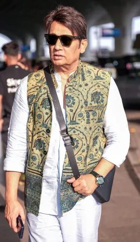 शेखर सुमन का फरार भारतीयों पर तंज: 'पहले हवाई जहाज उड़ाते थे, क्रिकेट खेलते थे, अब विदेश में मौज'