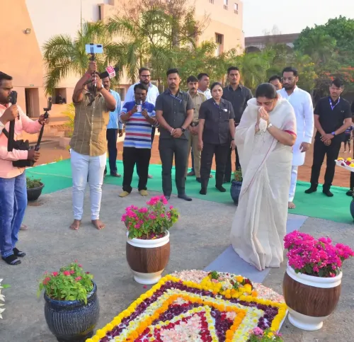 बारामती उपचुनाव: मतदान के बाद सुनेत्रा पवार ने बताया अजित दादा को सच्ची श्रद्धांजलि