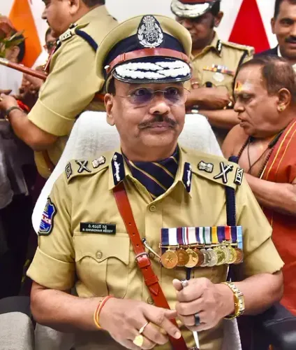 तेलंगाना के डीजीपी ने सोशल मीडिया प्लेटफॉर्म्स को दी चेतावनी, चरित्र हनन बर्दाश्त नहीं