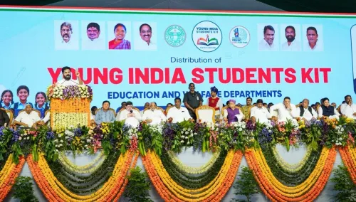 तेलंगाना को शिक्षा-खेल हब बनाएंगे: CM रेवंत रेड्डी ने ₹26,600 करोड़ के बजट और 27.50 लाख छात्रों को किट का किया ऐलान