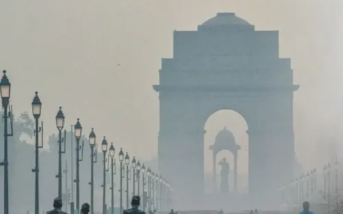 क्या रियल स्मोक स्क्रीन: दिल्ली के प्रदूषण पर बहस मुद्दे से भटक जाती है?
