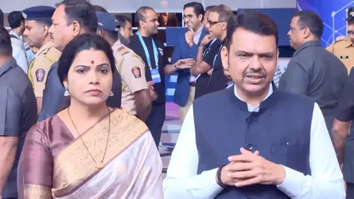 पुणे-पिंपरी चिंचवाड़ में जहरीली शराब से 13 मौतें, CM फडणवीस का आदेश — 'यह हत्या है, किसी को नहीं बख्शेंगे'