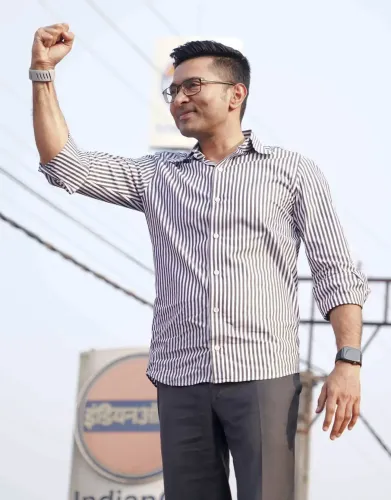 क्या तृणमूल कांग्रेस या बंगाल की जनता अपनी रीढ़ बेचना नहीं जानती? अभिषेक बनर्जी का दावा