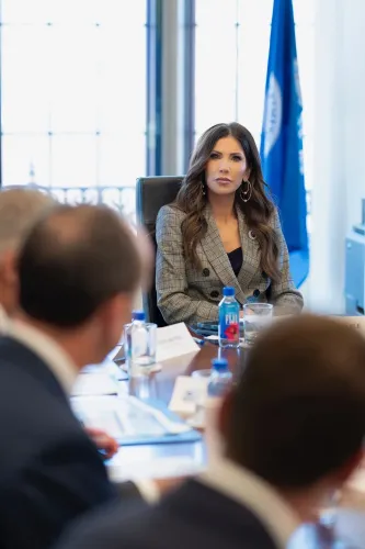 ट्रंप प्रशासन विदेशी छात्रों के ओपीटी कार्य कार्यक्रम की समीक्षा करने जा रहा है