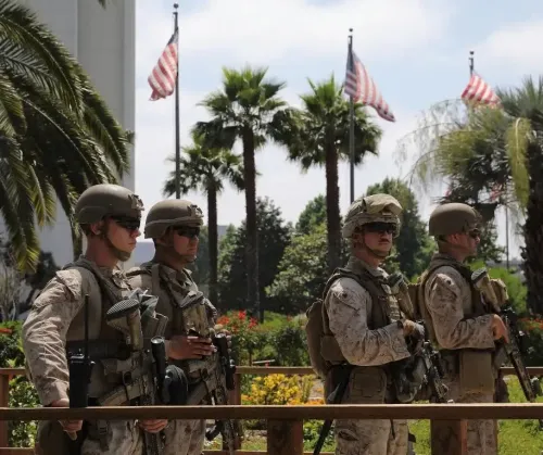 अमेरिका ने 82वीं एयरबोर्न डिवीजन के सैनिकों को मध्य पूर्व में तैनात करने की तैयारी की