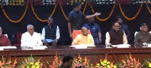 उत्तर प्रदेश में 1,228 नर्सिंग अधिकारियों को मिली नियुक्ति, 1,097 महिलाएं शामिल